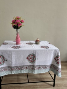 Mantel de Algodón Estampado a Mano: Rayas Florales, Estilo Boho para Comedor - Product Image 2