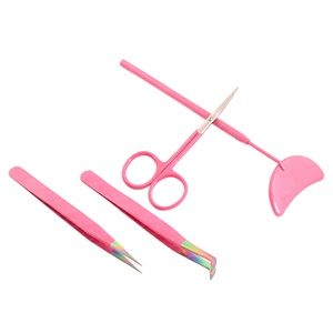 Disponibles en finitions premium assorties : mat, or, plasma, pour un look professionnel haut de gamme de votre marque. Pinces à cils. - Product Image 5