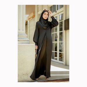 Robe islamique pour femmes noire à coutures de Dubaï, Pakistan, cascade pour une respirabilité, manches longues, maxi abaya pour toutes les saisons - Product Image 4