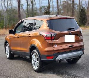 2017 F-fo-rrdEss-capee AWD SE 4DR SUV fiable pratique et prêt à expédier avec livraison rapide dans tout le pays - Product Image 6