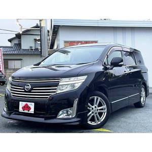Nissan Elgrand 2010, Minivan con Volante a la Derecha - Product Image 1