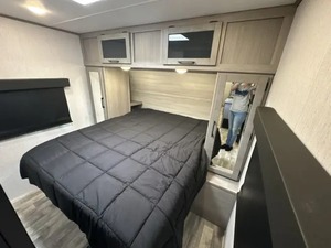 ผู้จัดจำหน่ายสินค้ามือสอง ปี 2022 ยี่ห้อ Dutch men รุ่น KOD IAK 242 RBSL - Product Image 5