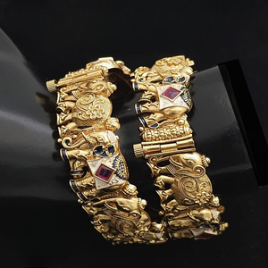 Bracelet de créateur finition or mat de qualité supérieure Bracelets traditionnels indiens de luxe ouvrables Idéal pour les mariages, occasions spéciales - Product Image 1