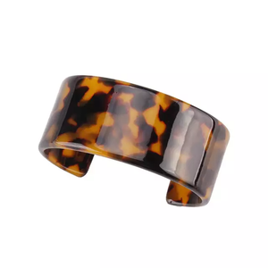 Brazaletes de resina hechos a mano para niñas y mujeres, producto de diseño, Joyería Moderna - Product Image 2