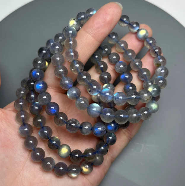 ลาบราดอไลท์