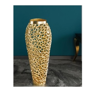 La construcción duradera de macetas de aluminio realza las plantas con una estética moderna y una belleza duradera. - Product Image 2