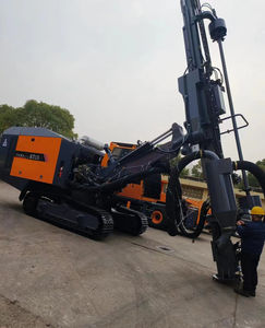 Forte plate-forme de forage rotative Skid Mounted Machine prête à l'emploi Profondeur de forage de puits d'eau jusqu'à 300 mètres - Product Image 2