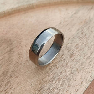 Última moda titanio pulido banda plana Metal compromiso y anillos de boda joyería de moda de las mujeres para regalos y fiestas - Product Image 3