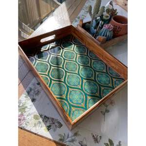 Grand plateau de service rectangulaire en bois émaillé - Élégant, fait à la main, écologique, passe au lave-vaisselle, petit-déjeuner, déjeuner, dîner, décoratif - Product Image 2