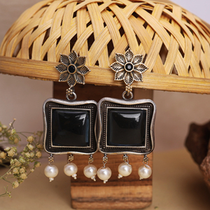 ต่างหูเงินโบราณแบบห้อยรูปดอกไม้ ของขวัญสำหรับเธอ - Product Image 1