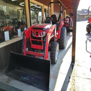 Venta caliente 2022 Usado Mahindra 1626 110hp 4WD Tractor TD Chasis Multifuncional 90-140hp Mini Tractor Agricultura 80hp-20hp - Product Image 1