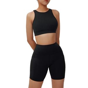 Ensemble de sport et yoga personnalisé de haute qualité avec logo – Motif uni – Soutien-gorge et ensemble 2 pièces pour femme – Collection 2026 - Product Image 1
