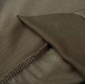 ชุดกีฬาผ้าโพลีเอสเตอร์ผ้าฝ้ายโพลีเอสเตอร์ชุดฝึกออกกำลังกายวิ่งออกกำลังกายสำหรับผู้ชายออกแบบโลโก้ได้ตามต้องการ - Product Image 5