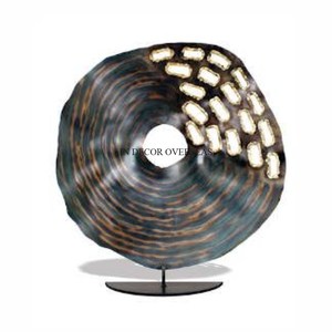 Ensemble de 2 centres de table en aluminium moulé de haute qualité de forme irrégulière, plaqué or et élégant, sculpture décorative d'Inde - Product Image 3