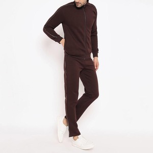 Conjunto Deportivo para Hombre Color Granate con Cierre Completo, Cuello Alto, Detalles en Blanco, Corte Ajustado, Poliéster, para Correr, Trotar y Entrenar - Product Image 1