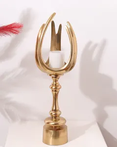 Portavelas de latón pulido de lujo para centros de mesa de boda y decoración de eventos disponible al mejor precio - Product Image 3