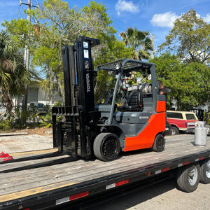 Montacargas Usados con Capacidad de Carga de 2000 kg en Venta - Product Image 1