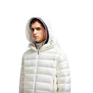 Chaqueta acolchada personalizada de alta calidad, cierre de cremallera de estilo informal para todas las estaciones, a prueba de agua, a prueba de viento, Unisex - Product Image 2