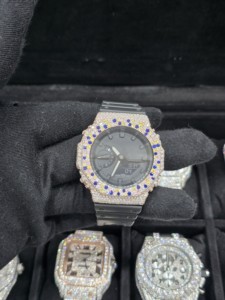 Nouvelle conception de lunette de montre GA2100 en moissanite multicolore, bracelet personnalisé de luxe, style hip-hop moderne - Product Image 2