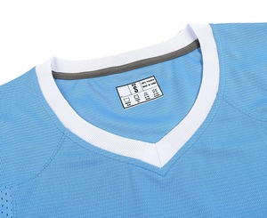 Uniformes y Camisetas de Fútbol para Hombre - Transpirables, de Manga Corta, Personalizables para Academias, Clubes y Compradores al por Mayor - Product Image 3