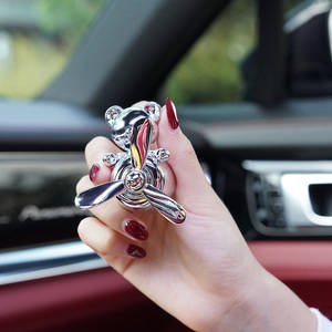 Purificador de Aire para Coche Flying Bear Moderno, de Metal Sólido y Plástico, 5 Fragancias - Fresia, Rosa, Lavanda, Colonia, Estilo de Dibujos Animados - Product Image 5