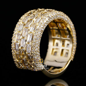 Nouvelle bague Hip Hop en diamant Moissanite taille baguette et ronde brillante à la mode glacée en or jaune 10 carats - Product Image 5