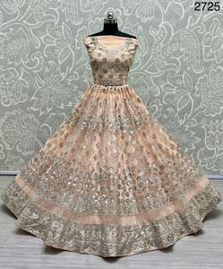 Bellamente bordado Peach German Silver Designer Party Wear Lehenga Choli Floor-Length Diseño de estilo clásico - Product Image 2