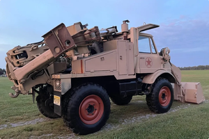 CONDUCCIÓN - VEHÍCULO USADO CON VOLANTE A LA IZQUIERDA |   CONDUCCIÓN DERECHA |   FREIGHTLINERRRSS UNIMOGGGSS FLU419 de 1990 - Product Image 3