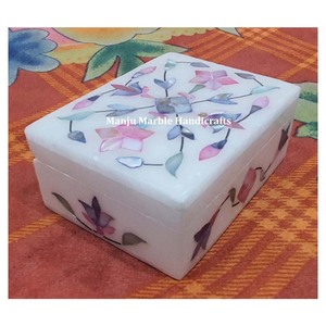 Nouvelle boîte de sculpture en marbre faite à la main de classe moderne avec forme rectangulaire, polie naturelle, pour article de boîte à bijoux - Product Image 6