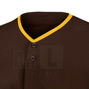 Uniforme de baseball respirant et élégant en différentes couleurs disponible à la vente - Product Image 6