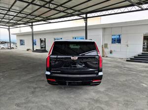 Nuevo/Usado Cadillac Escalade ESV 2026 con Asientos de Cuero, Techo Panorámico y Faros LED en Venta - Product Image 2