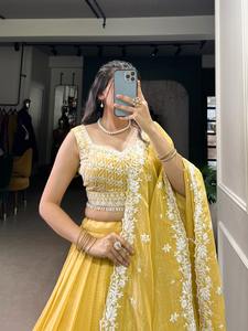 Georgette lehenga choli ชุดปาร์ตี้สำหรับผู้หญิงอินเดียและปากีสถานปักลวดลายลวดลายสีเหลือง - Product Image 6