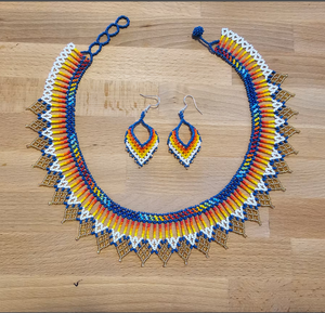Écharpe-collier perlée tendance de haute qualité, style western unique, bandana perlé à franges - Product Image 2