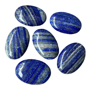 Blue Lapis Lazuli Palmstones Cristal de guérison naturel pour le calme et la sagesse intérieure taux de vente entier - Product Image 1