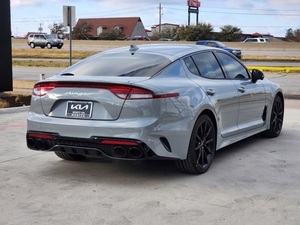 PREMIUM Usado 2023 KIAs STINGER Top Europe Importación Usado Coche con volante a la izquierda/derecha con entrega rápida Vehículo disponible - Product Image 3