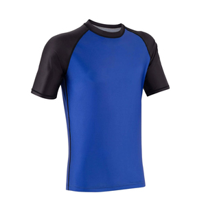 Chemise de compression MMA Rash Guard à manches courtes avec logo personnalisable pour hommes et adultes - Product Image 3