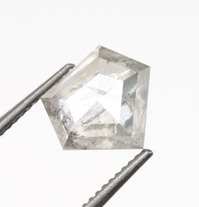 Exportador de diamantes de la India Sal y pimienta Pentágono Corte Diamante para anillo de compromiso Anillo de bodas Diamante Negocio de exportación - Product Image 1