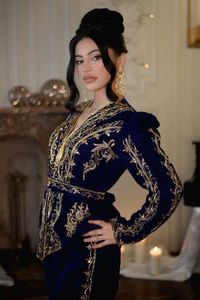NOUVEAU-SUPERBE-BRODERIE SUR ROBE NAVY-BLUE-JACKET-KARAKOU AVEC Perles de verre en cristal ornées, pierre, Dabka Work FOR Wedding = 2024 - Product Image 2