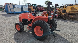 2021 pour L2501 4x4 tracteur à roues tracteur agricole avec moteur pompe robuste et roulement 24.8HP prêt à fonctionner - Product Image 6