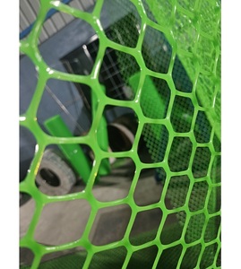 Valla de red de plástico Hexagonal versátil para jardinería Control de animales Recinto de aves de corral Protección del paisaje Servicio de corte personalizado - Product Image 4