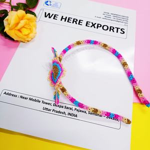 Bandeau perlé fait main avec motif floral en forme de coeur en rose bleu et or idéal pour les filles style festif de mode ethnique - Product Image 3