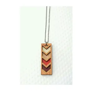 2024 Latest Fashion Wood Resin Necklace Pendant Epoxy Clear Resin Wood Pendant Sweater Chain Necklaces Jewellery for Girl Women