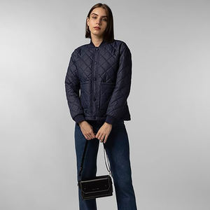 Chaqueta de Invierno Acolchada para Hombre de Alta Calidad, con Capucha, Impermeable, con Cuello Alto, Logotipo y Colores Personalizados, Nueva Moda - Product Image 6