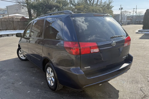 Vehículo Usado a Precio Accesible - Volante a la Izquierda |   Volante a la derecha |   TOYOTA SIENNA LE 2005 CON 48 MIL PESOS MILEALES - Product Image 3