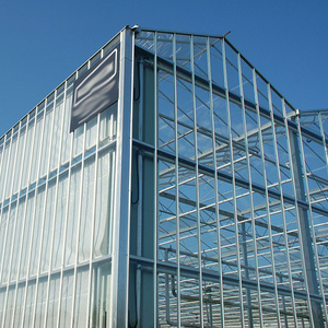 Serre commerciale en verre One One Horticulture, serre hivernale isolée, serre en métal et aluminium de type Venlo, serre agricole en verre - Product Image 4