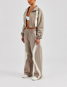 Conjunto personalizado de pantalones de chándal y sudadera con capucha y cremallera con lavado ácido para mujer, chándal con parche bordado desgastado y traje para correr - Product Image 4