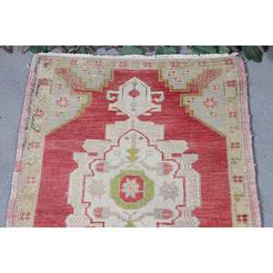 Tapis turc vintage 1,9x2,7 pieds, tapis persan en laine rouge - Product Image 5