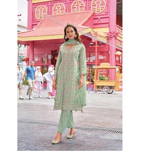 Traje Salwar Kameez de estilo pakistaní de calidad superior con trabajo pesado para asistir a bodas disponible en cantidad a granel - Product Image 1