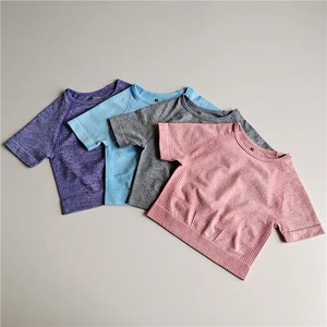 Ensemble 2 pièces respirant Gym Fitness pour femmes motif solide haut court et short de course fermeture à cordon pour vêtements d'entraînement de Yoga - Product Image 2