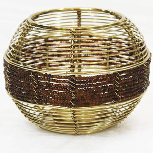 Portavelas metálico con cable dorado, candelabro de mesa pequeño votivo de alambre para decoración del hogar para restaurante, Decoración de mesa de boda - Product Image 1